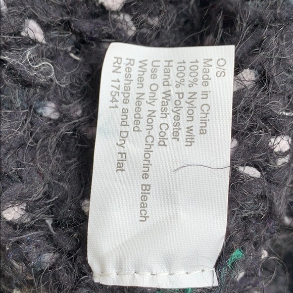 Cuddl Duds Infinity Scarf - Picture 6 of 7